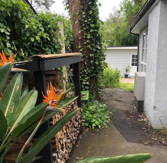 פנסיון Entire Guesthouse