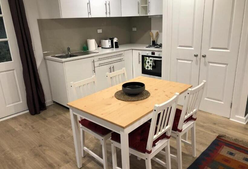 פנסיון Entire Guesthouse