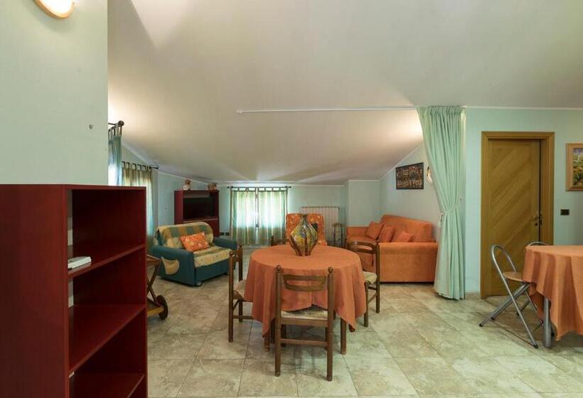 مبيت وإفطار The Fox