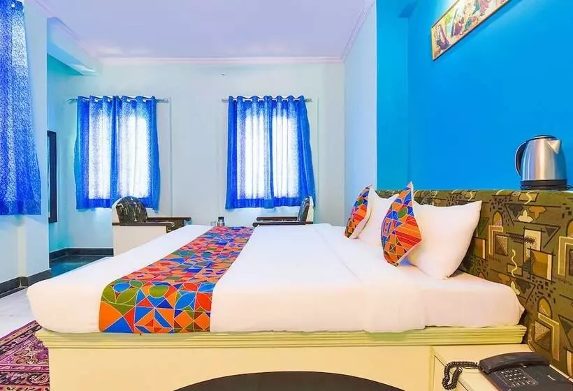 ホテル Fabexpress Anuja