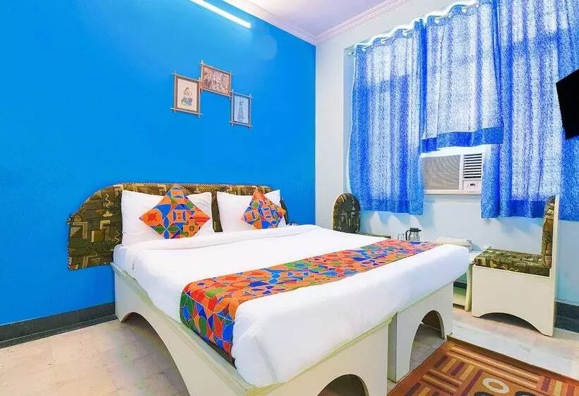 ホテル Fabexpress Anuja