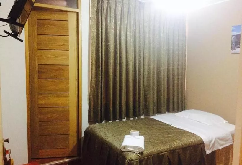 ホテル Hostal Oro Verde Villa Rica