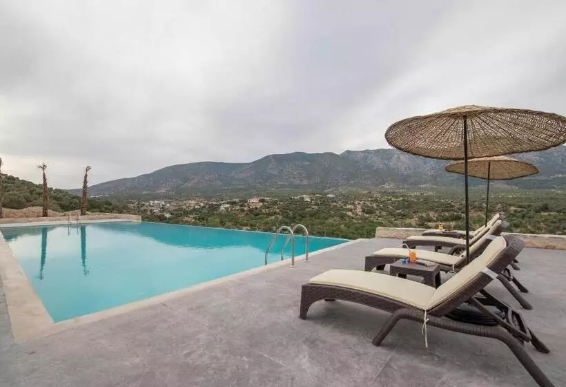 Karia Hotel Palamutbükü