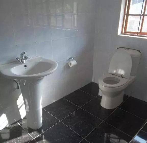 ペンション Fourways Guest House