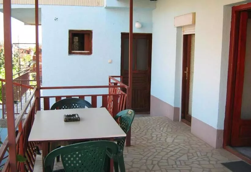 پانسیون Guest House Hristiva