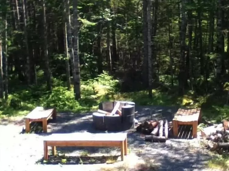 Retkeilymaja Fisherman S Landing Inn