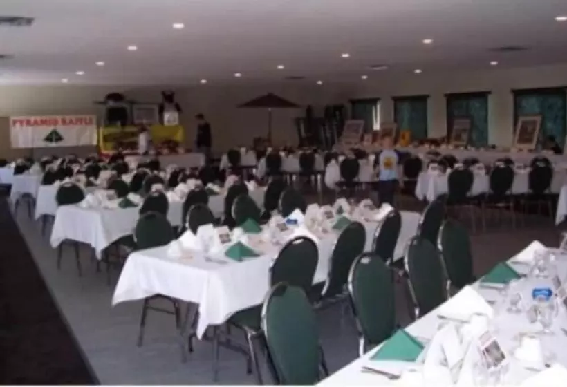 Retkeilymaja Fisherman S Landing Inn