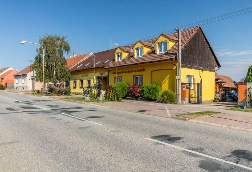 הוסטל San Marco   Na Brněnské Ulici