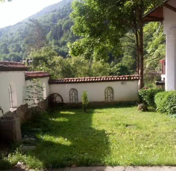 Family Hotel Pchelina