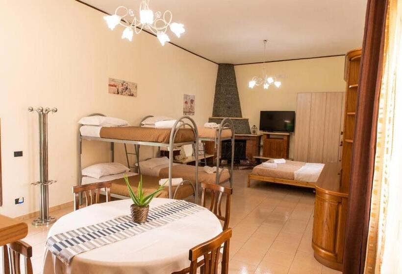 פנסיון Casa Ninina