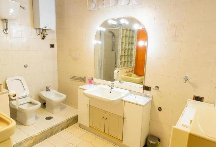 פנסיון Casa Ninina