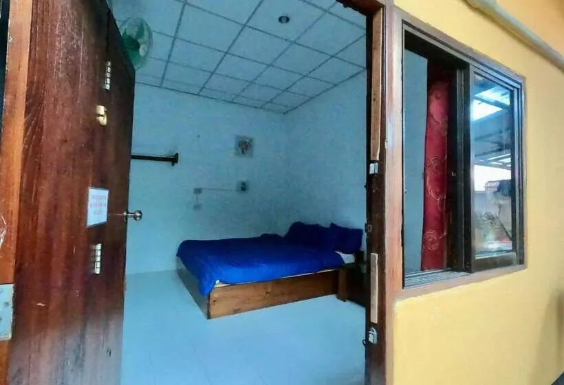 Sunny Garden Hostel
