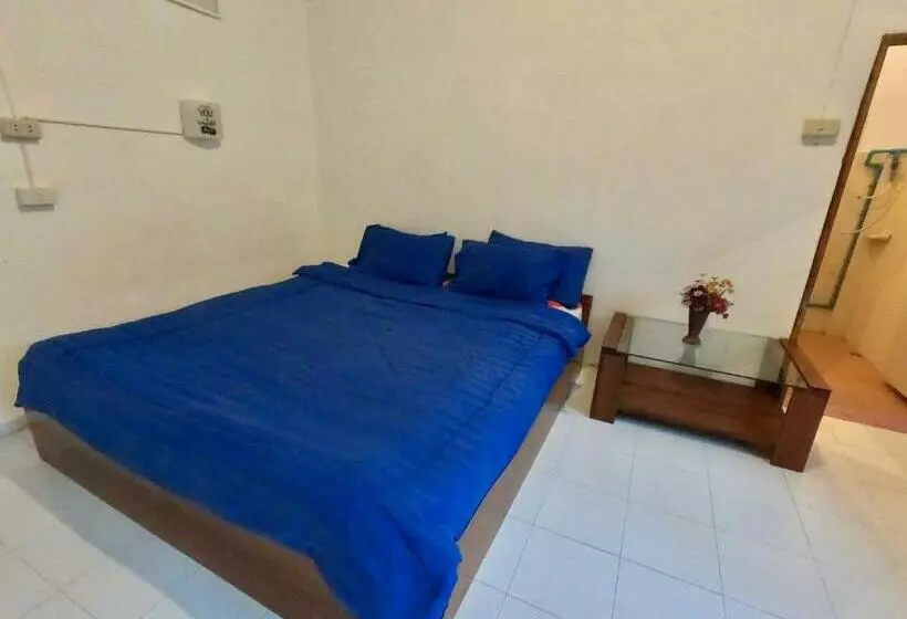 Sunny Garden Hostel