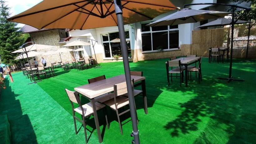 هتل Casa Pelerinul