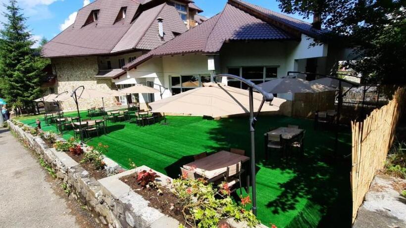 هتل Casa Pelerinul