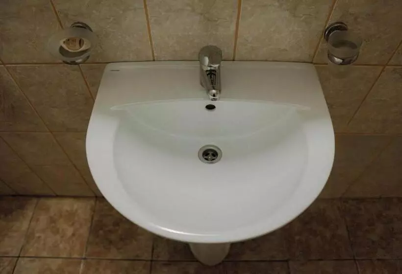 هتل Casa Pelerinul