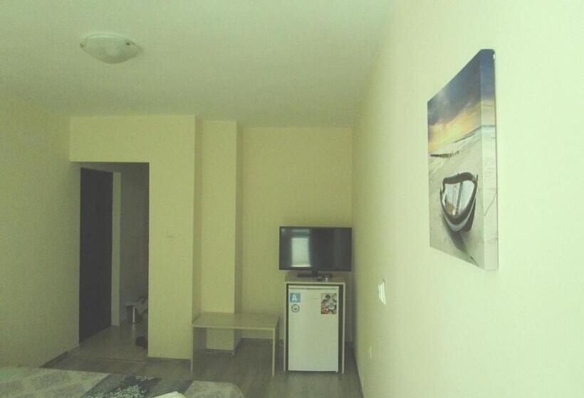 פנסיון Guest House Kamburovi