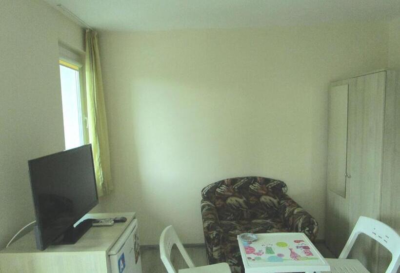 פנסיון Guest House Kamburovi