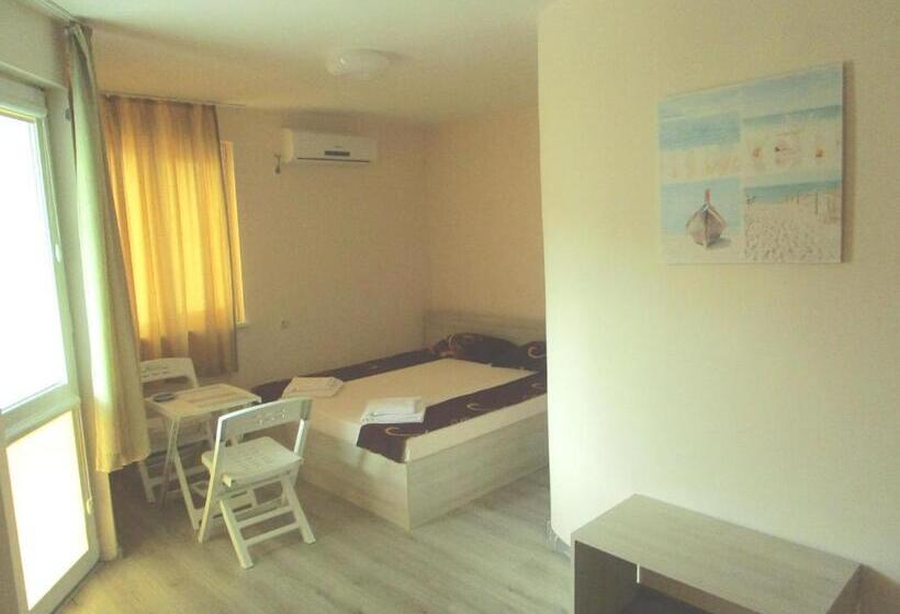 פנסיון Guest House Kamburovi