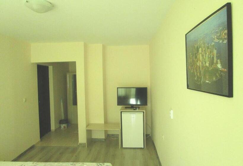 פנסיון Guest House Kamburovi