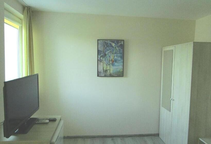 פנסיון Guest House Kamburovi