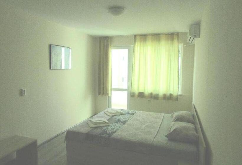 פנסיון Guest House Kamburovi