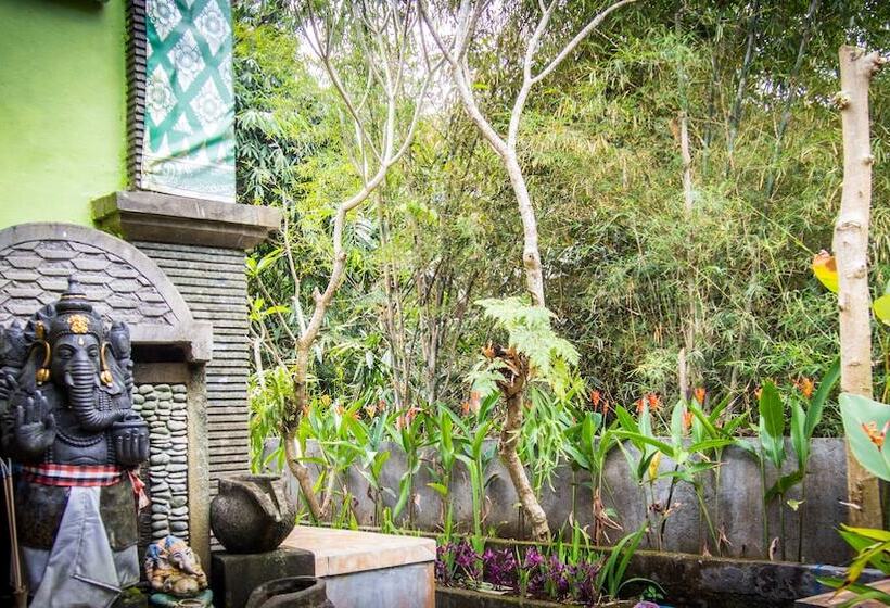 مبيت وإفطار Green View Widia