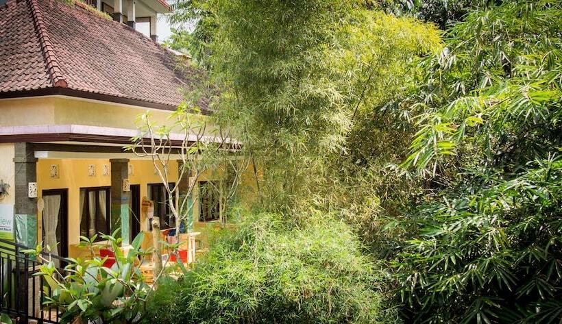 مبيت وإفطار Green View Widia