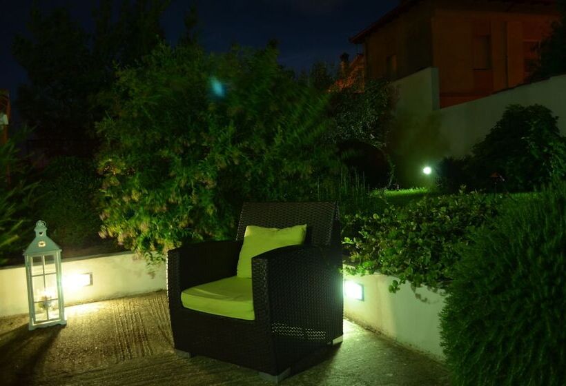 בית מלון כפרי B&b Oliena