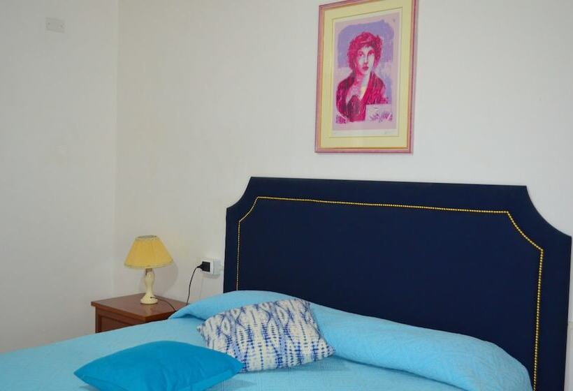 בית מלון כפרי B&b Oliena