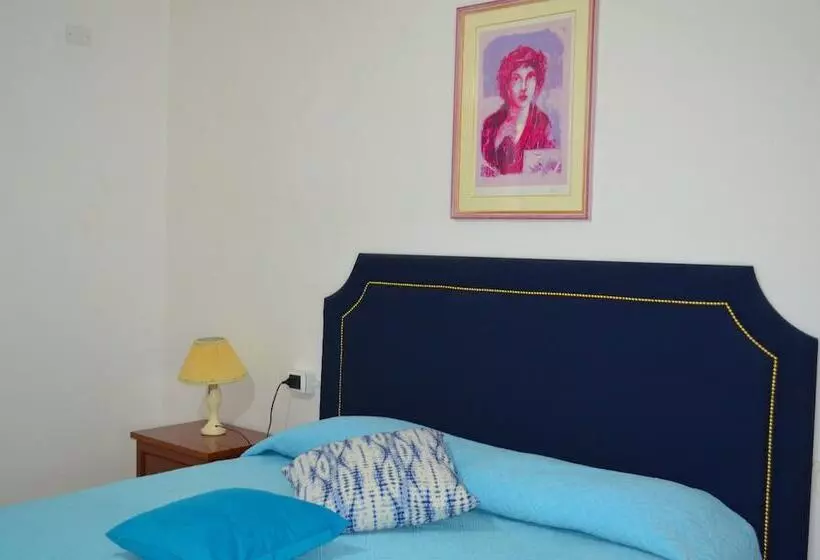 ホテル B&b Oliena