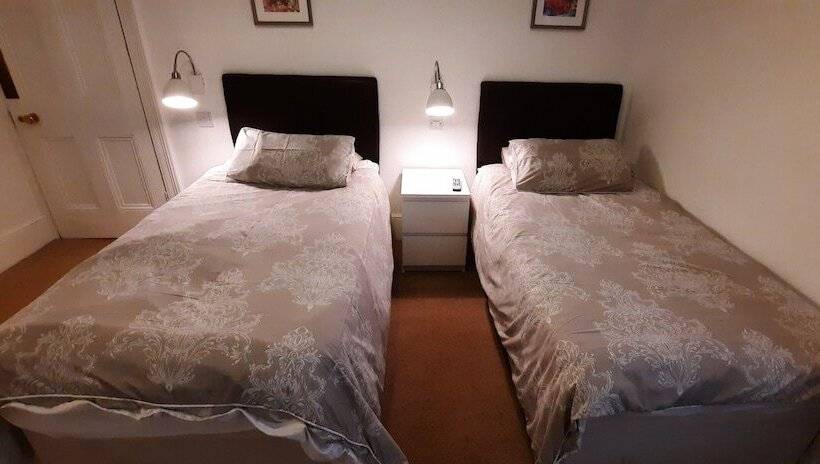 호텔 Colebrook Guest House