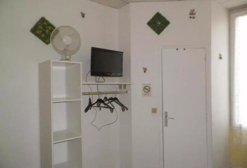 هتل Hôtel Du Commerce