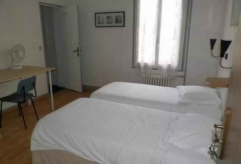هتل Hôtel Du Commerce