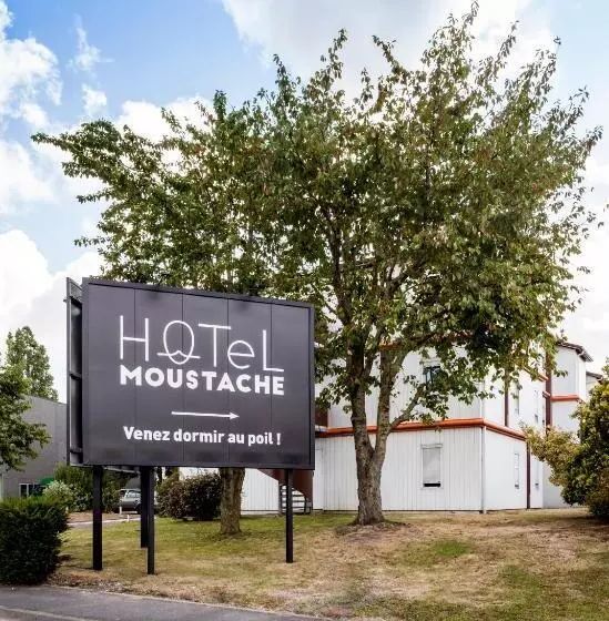 ホテル Hôtel Moustache Lille Seclin