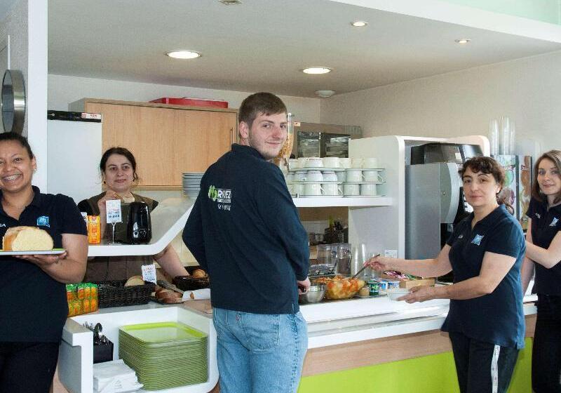 בית מלון כפרי Ibis Budget Rodez