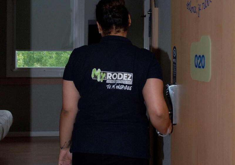 בית מלון כפרי Ibis Budget Rodez