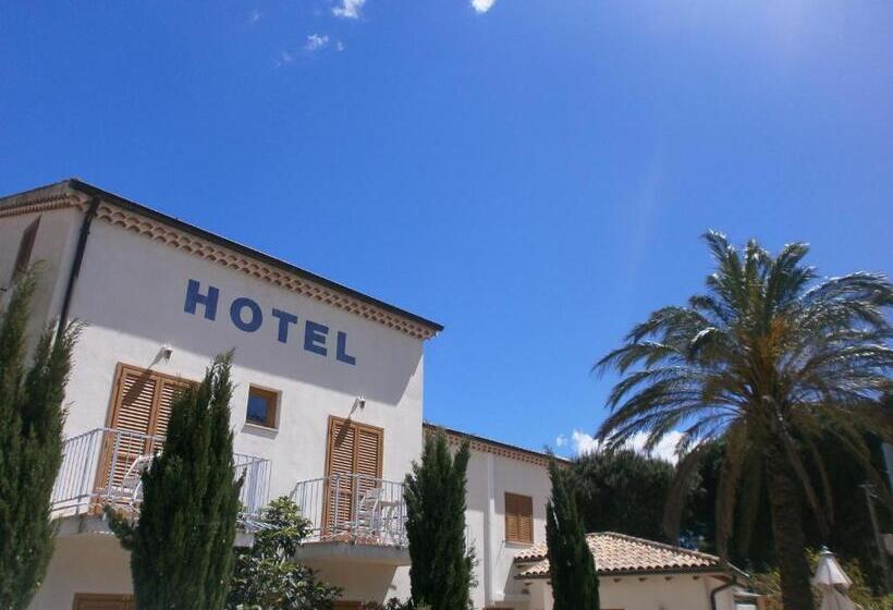 בית מלון כפרי La Bastide