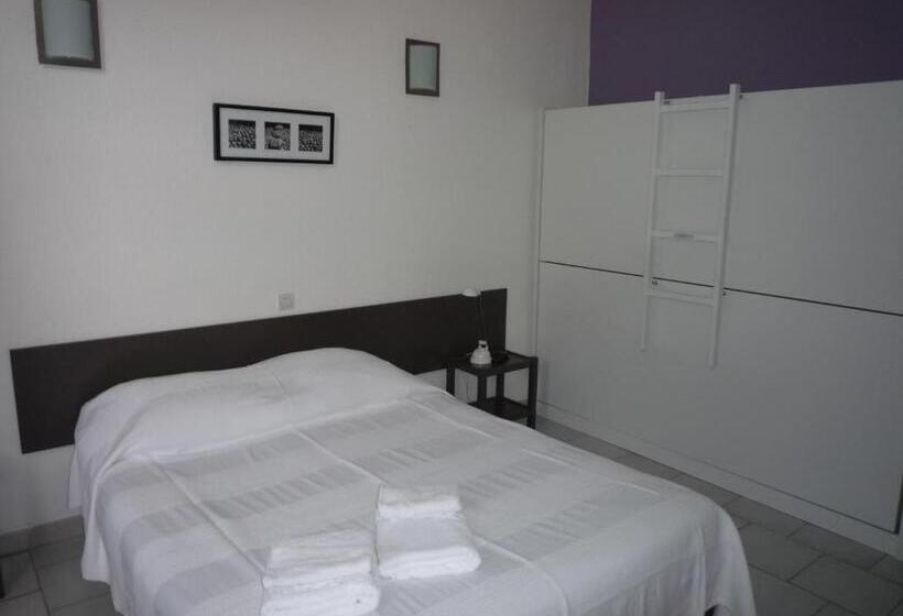 酒店 Les Bellugues