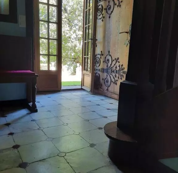 ホテル Manoir Xv Domaine De Peyrafort