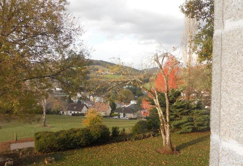 Отель Manoir Xv Domaine De Peyrafort