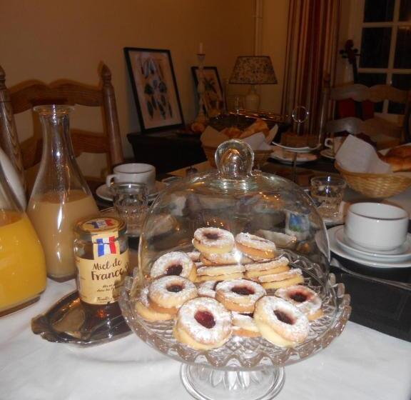 Отель Manoir Xv Domaine De Peyrafort