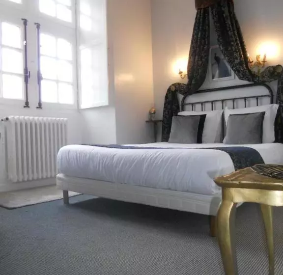 ホテル Manoir Xv Domaine De Peyrafort