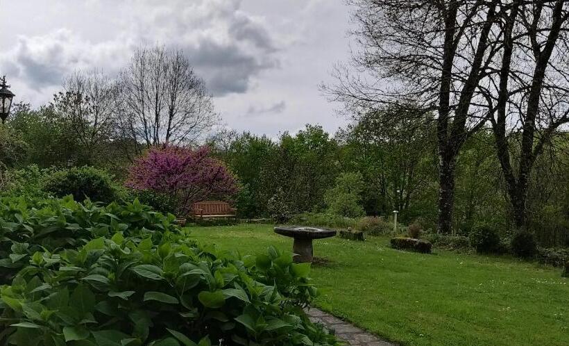 Отель Manoir Xv Domaine De Peyrafort