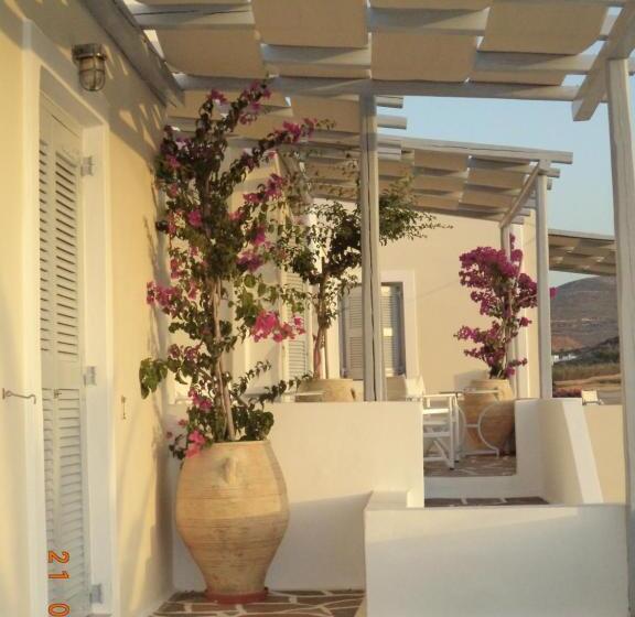 Отель Maryo Village