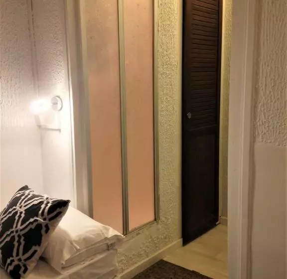 Hotel Monet