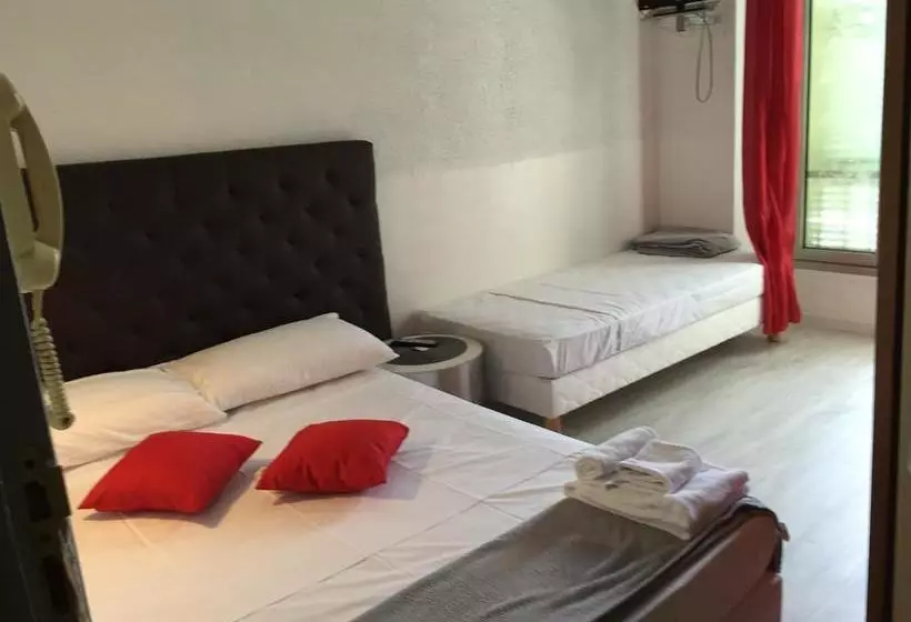 Hotel Monet