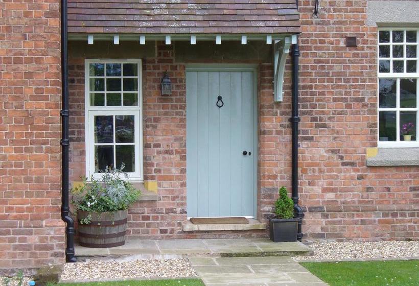 فندق New Hall Farm