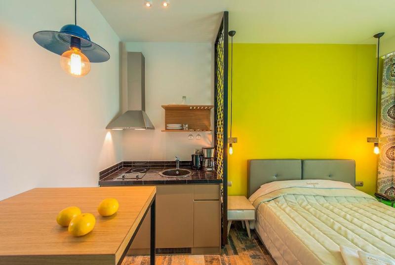 Отель Thalassokipos