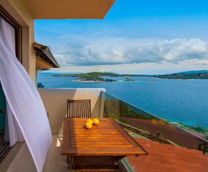 Отель Thalassokipos